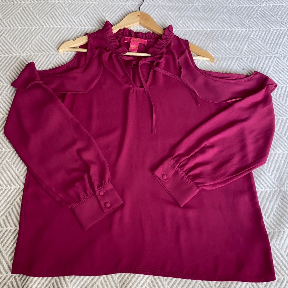 Cold Shoulder Ruffle Blouse - Picture 2 of 7
